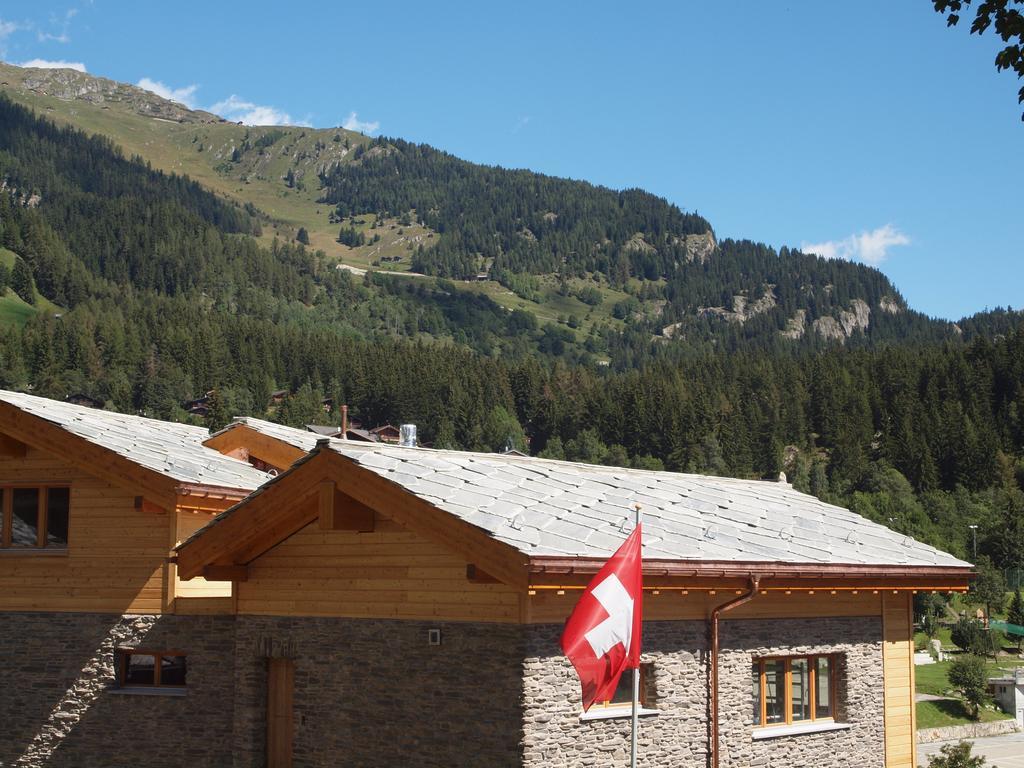 Swissalpschalet Chalet Timber Inn 4-5 Блатен бей Натерс Екстериор снимка